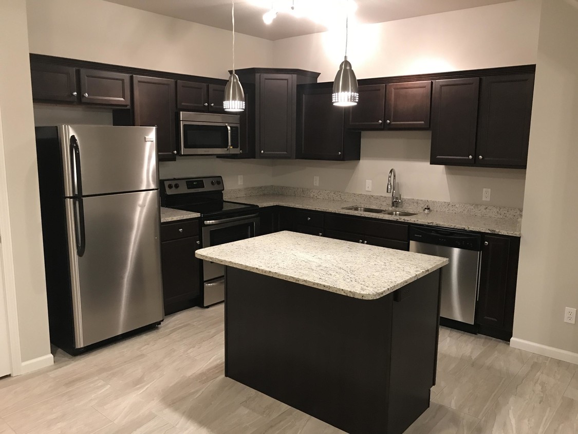 Building Photo - 306 Hartley Ct