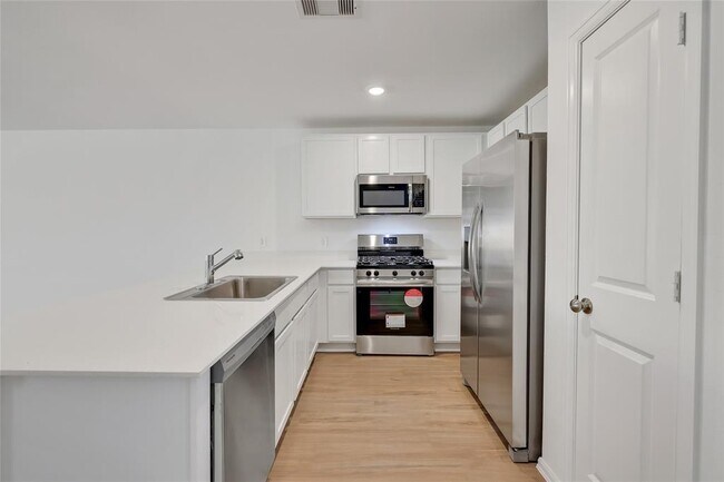 Building Photo - 17206 Black Ash Ct