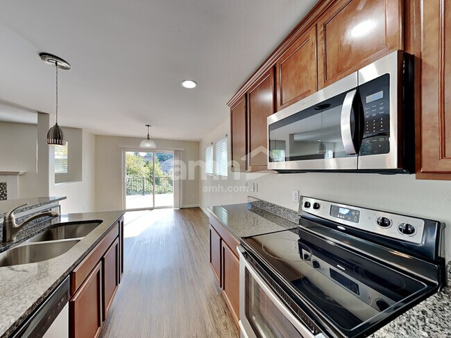 Foto del edificio - 19105 18th Ave Ct E