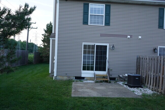 Building Photo - 33495 Shelly Ct