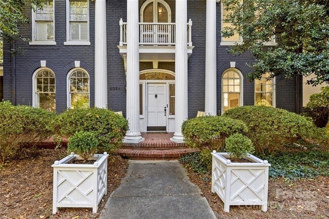 Photo - Myers Park - T.R. Lawing Realty, Inc House