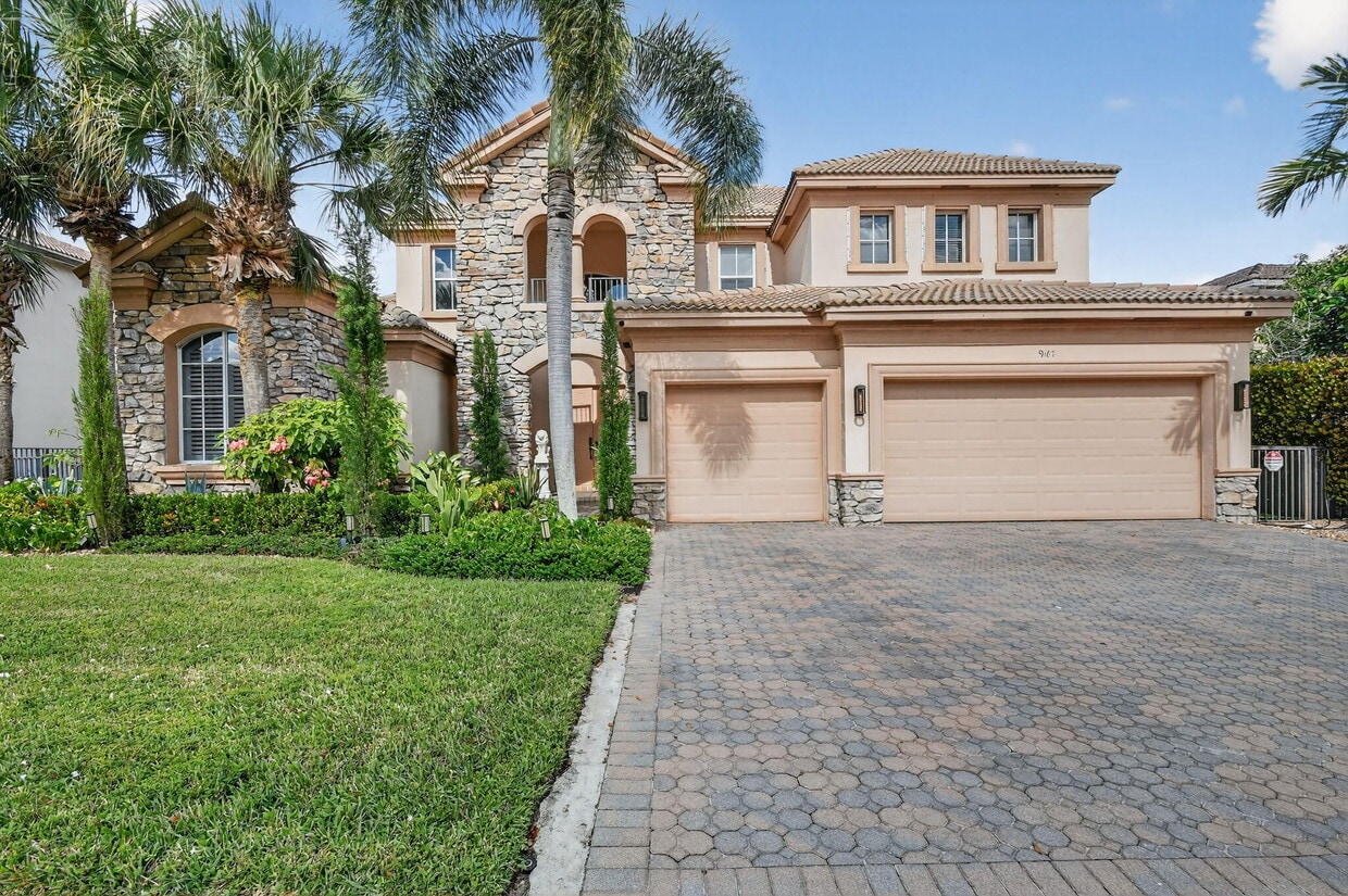 Primary Photo - 9167 Oak Alley Dr