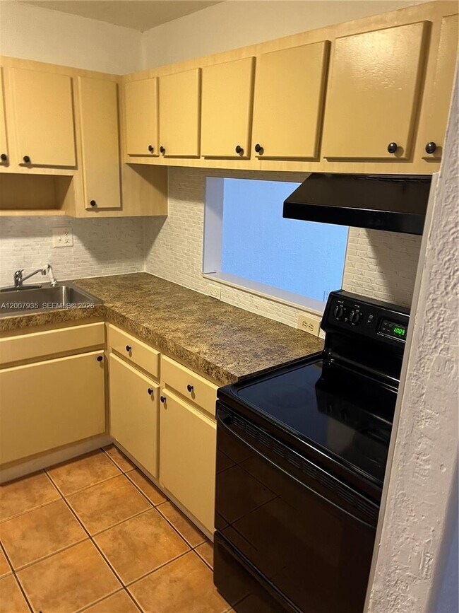 Foto del edificio - 10525 SW 112th Ave