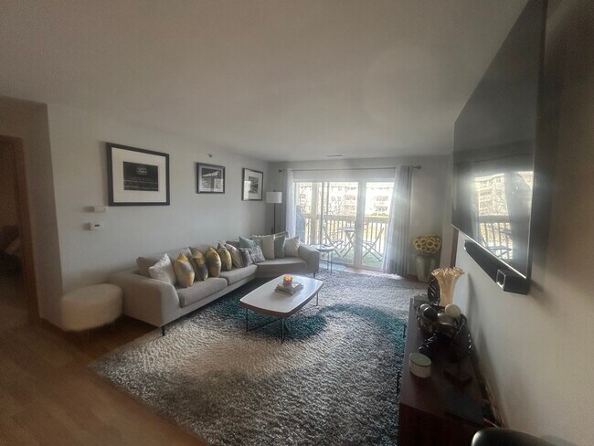 Foto del edificio - 530 Windstone Dr