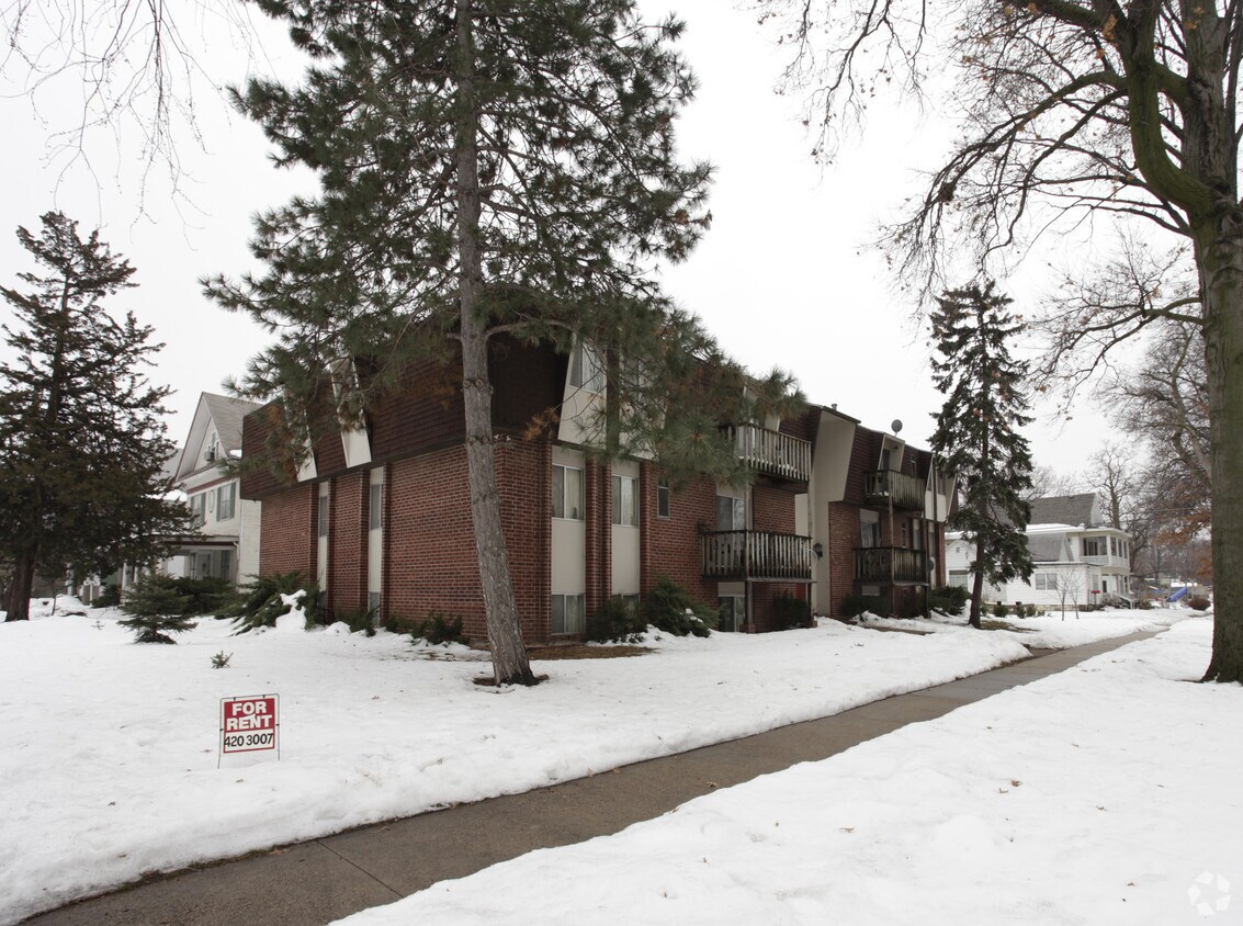 Primary Photo - 1212 S 15th St