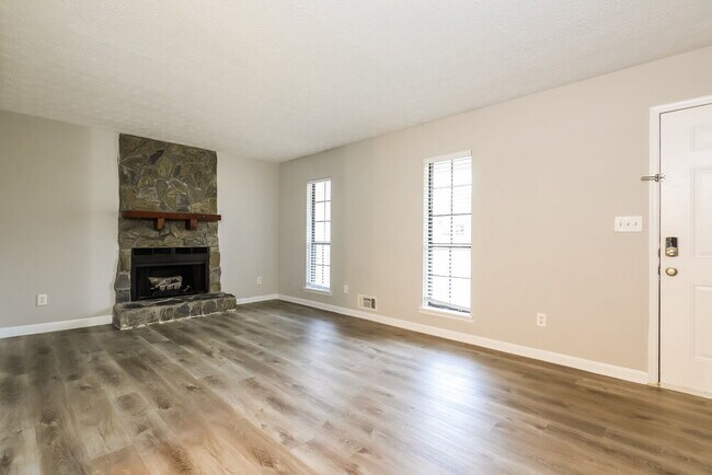 Building Photo - 8167 Freestone Dr