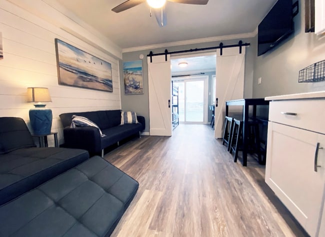 Foto del edificio - 504 Robin Dr