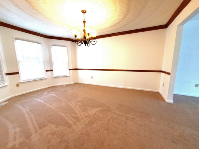 Building Photo - 2704 Underwood Ct