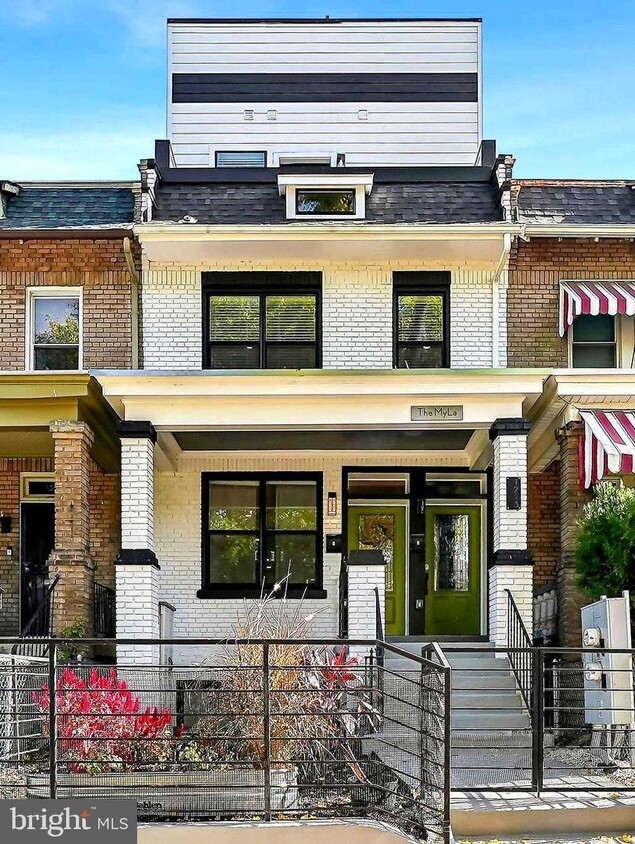 Primary Photo - 1213 Holbrook St NE