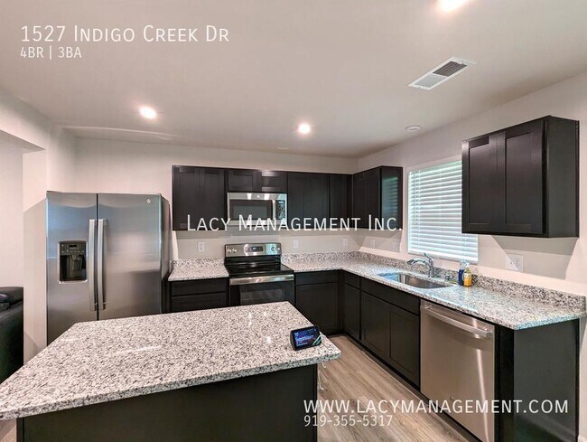 Building Photo - 1527 Indigo Creek Dr