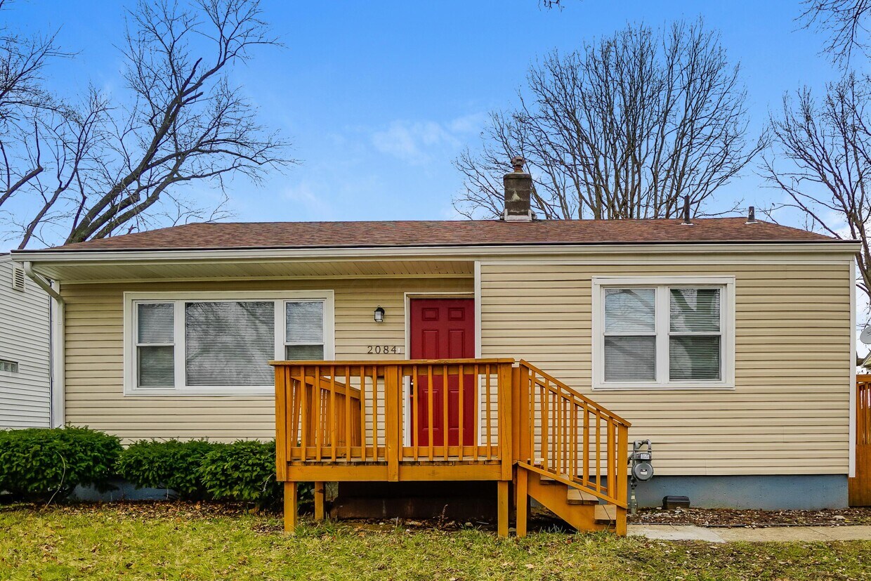 Foto principal - 2084 Belcher Dr