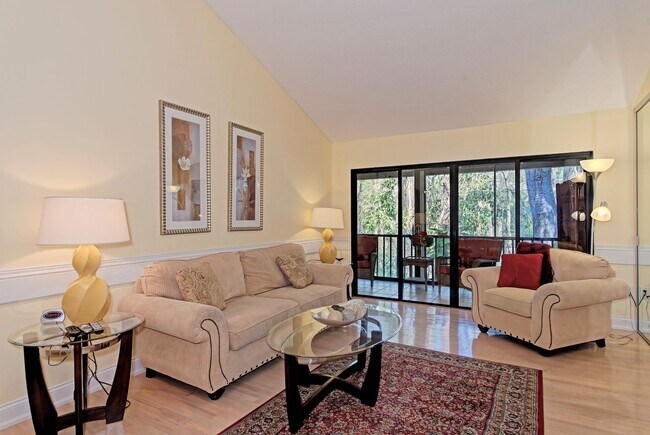 Foto del edificio - CHARMING PELICAN COVE CONDO!
