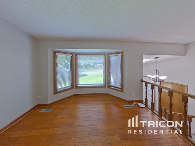 Foto del edificio - 13078 Glenhurst Ave