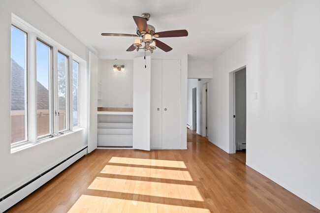 Foto del edificio - 4915 W Grace St