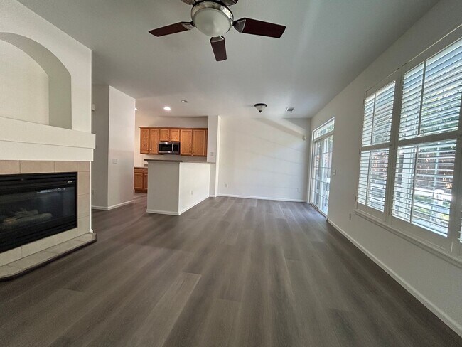 Foto del edificio - 4409 S Jebel Ln