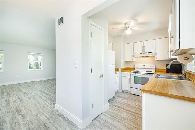 Foto del edificio - 6950 Avenue Des Palais