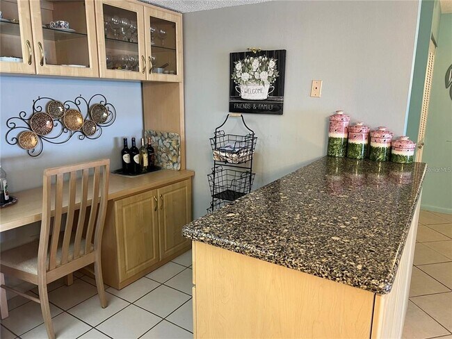 Foto del edificio - 855 Bayway Blvd