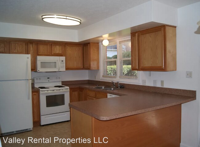 Foto del edificio - 3 br, 2 bath House - 805 Cedar Creek Grade