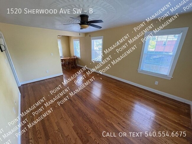 Building Photo - 1520 Sherwood Ave SW