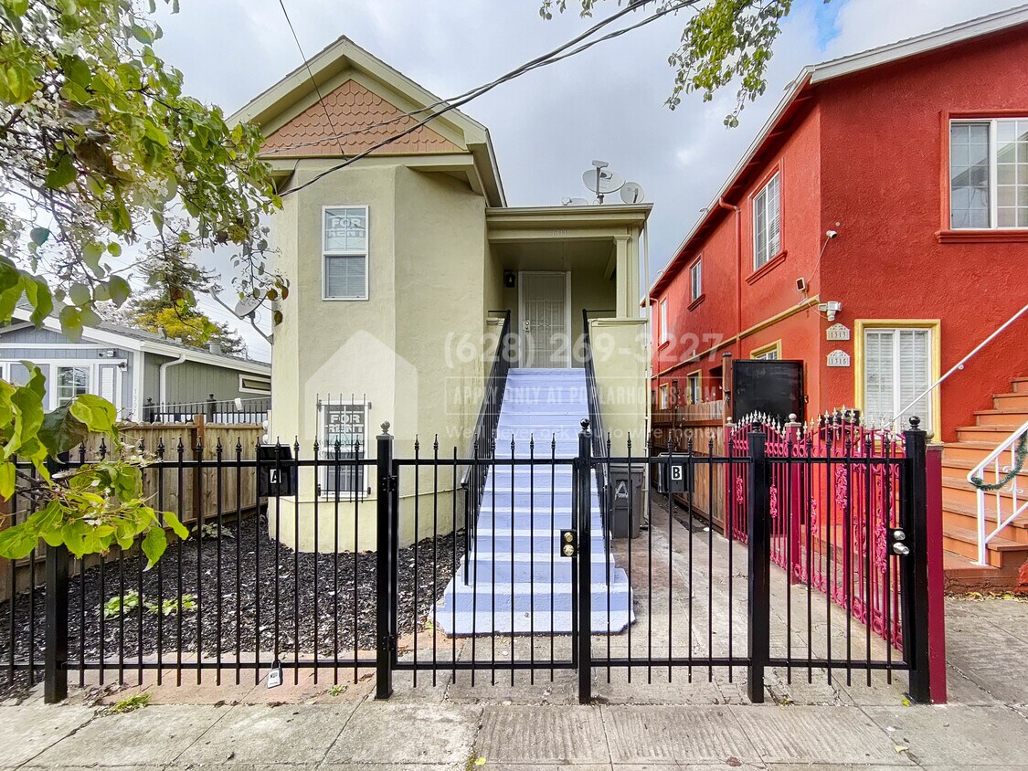 Primary Photo - 1311 87th Ave