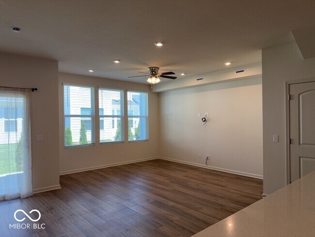Foto del edificio - 7264 Selah Ln