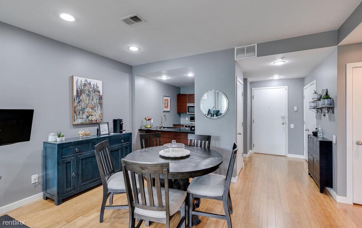 Foto principal - 1 br, 1.5 bath Condo - 934 N 3rd St