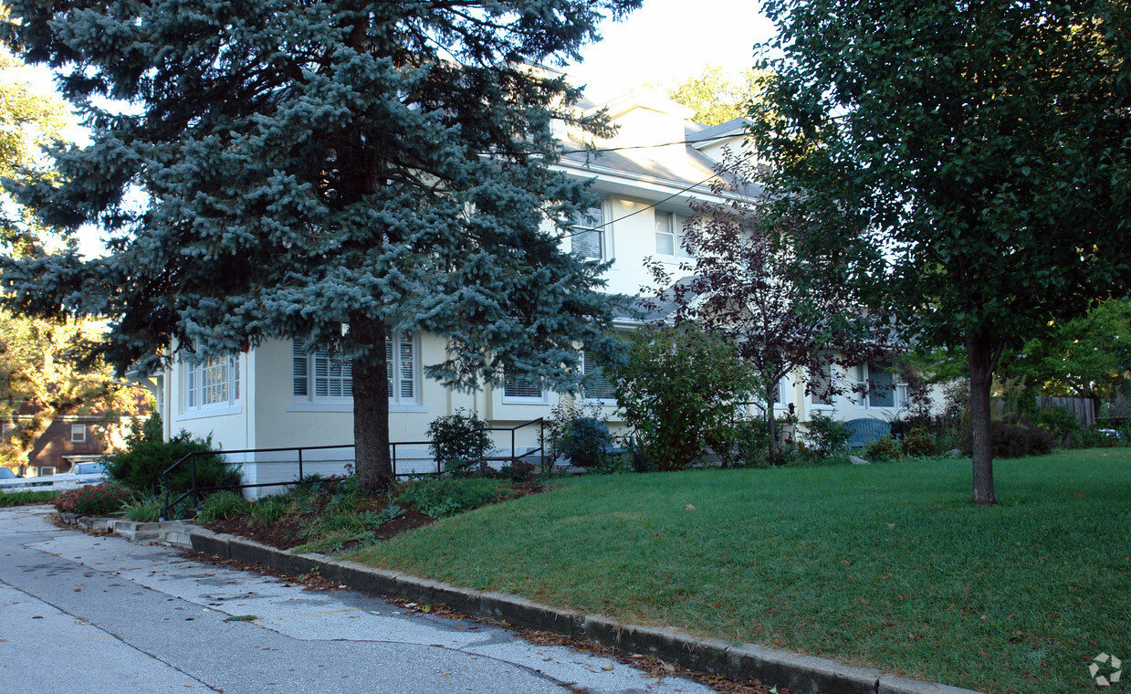 Primary Photo - 534 42nd St