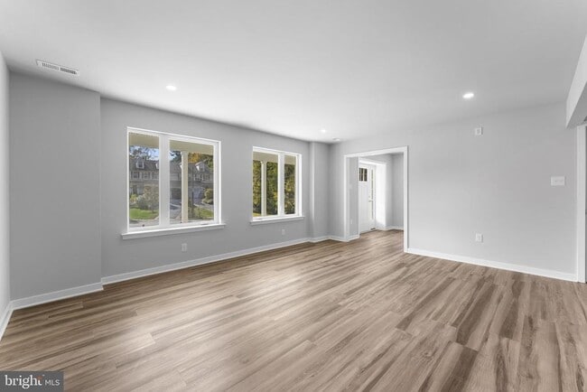 Building Photo - 151 Old Lincoln Hwy