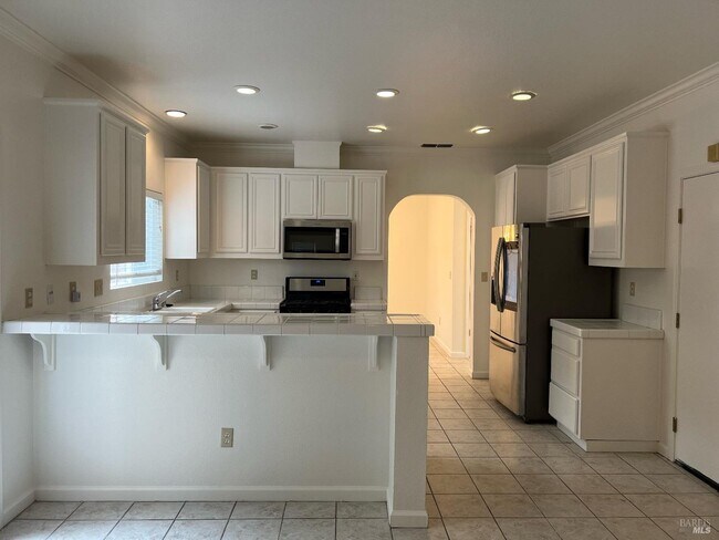 Building Photo - 4451 Meadow Valley Cir