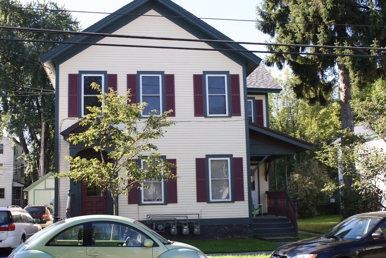 Primary Photo - 21 Loomis St