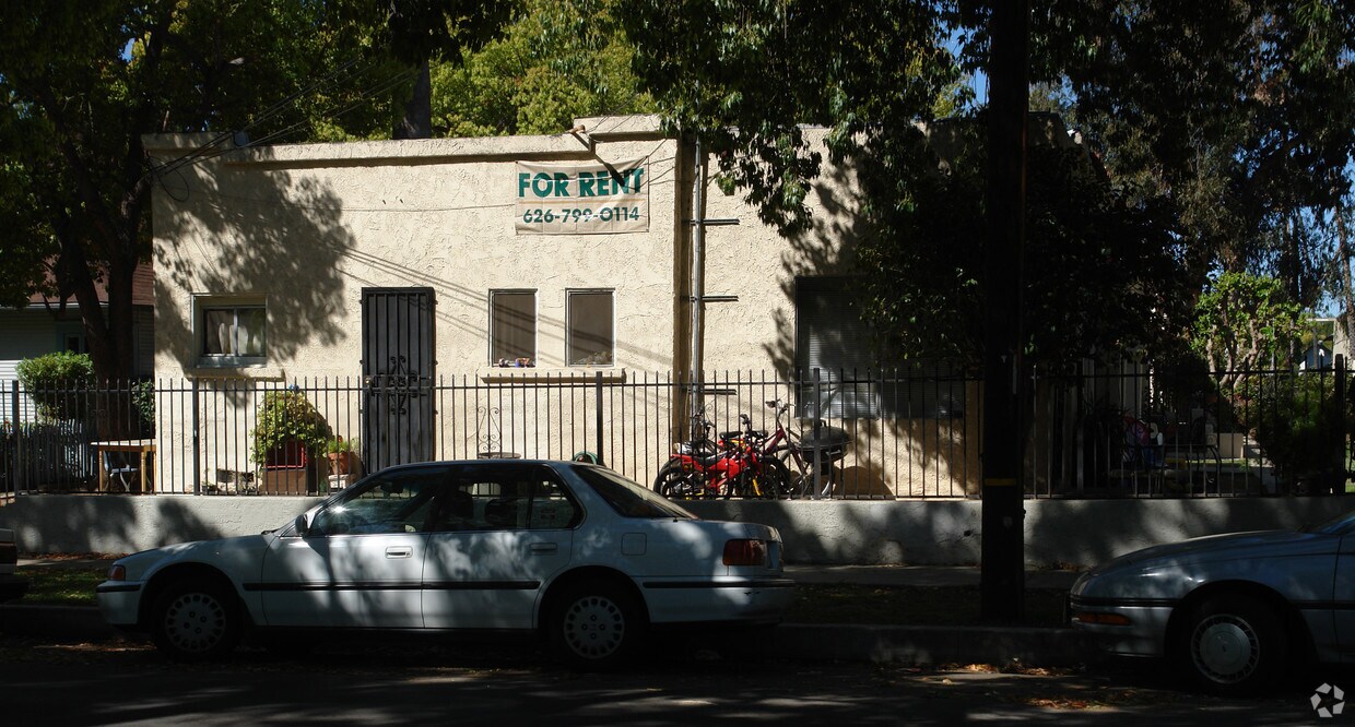 Foto del edificio - 567 Oakland Ave