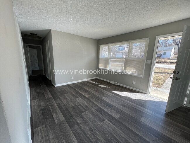Building Photo - 9216 McGee St