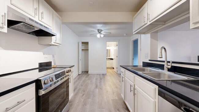 Interior Photo - Hunt Club