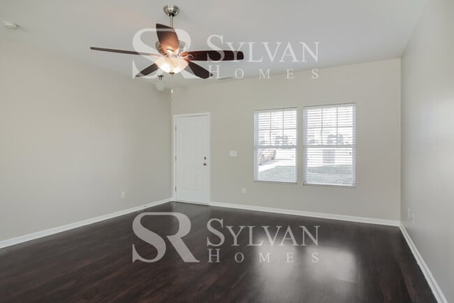 Foto del edificio - At Last, This Is What You Have Been Searching For!