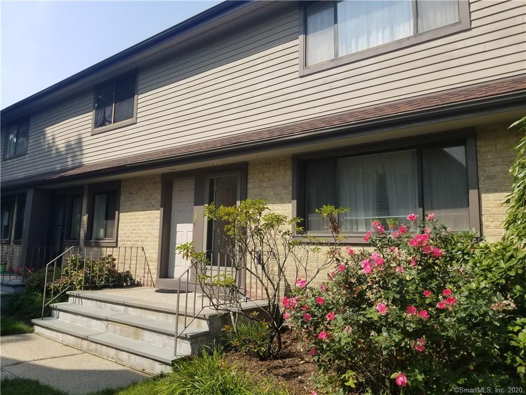 Foto principal - 2437 Bedford St