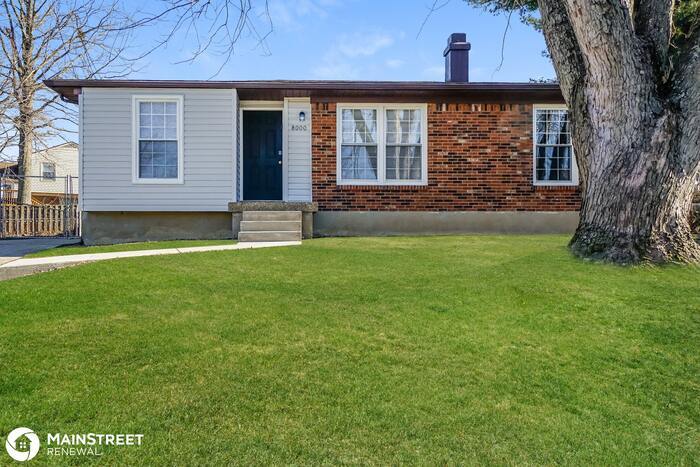 Primary Photo - 8000 Cloverport Ct, Louisville, KY 40228