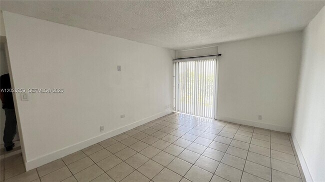 Foto del edificio - 4550 NW 9th St