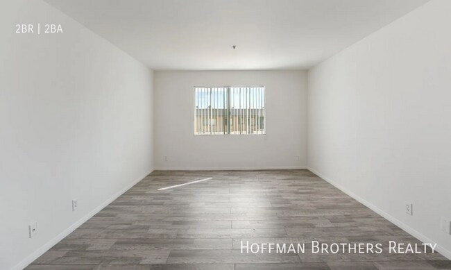 Foto del edificio - 5541 Fulcher Ave