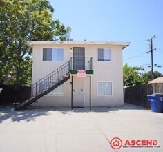 Building Photo - 117 Woodrow Ave