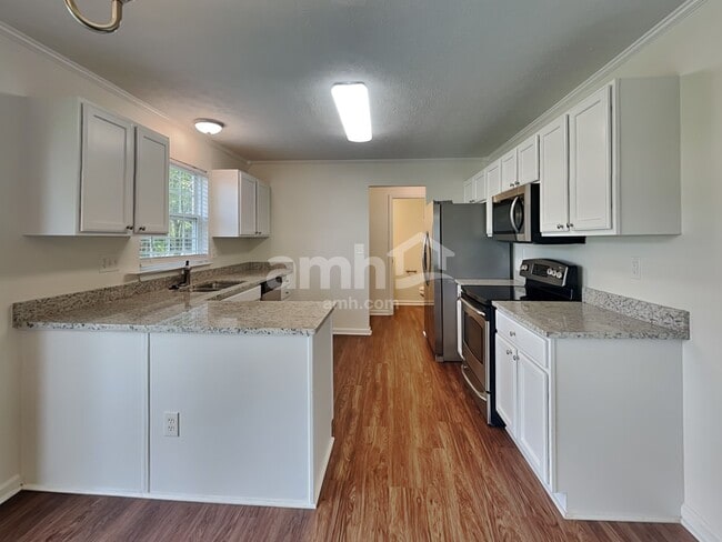 Foto del edificio - 466 Indian Lake Dr