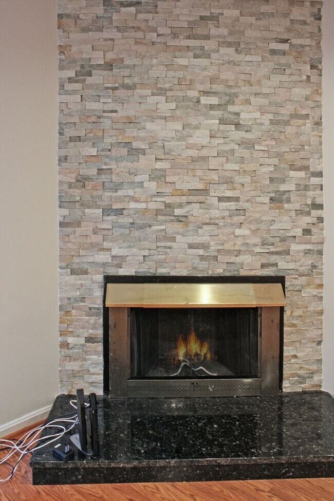 Building Photo - 5133C Shawe Pl