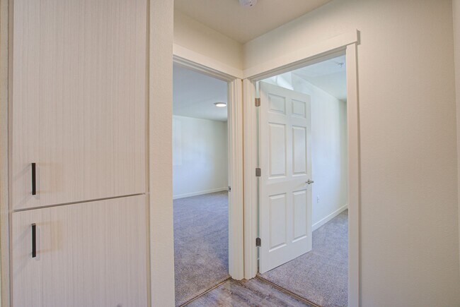 Building Photo - Country Living with Modern Flair: Wake up to the sounds of nature, Live Minutes from Everything