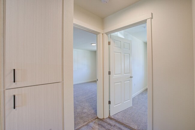 Building Photo - Country Living with Modern Flair: Wake up to the sounds of nature, Live Minutes from Everything