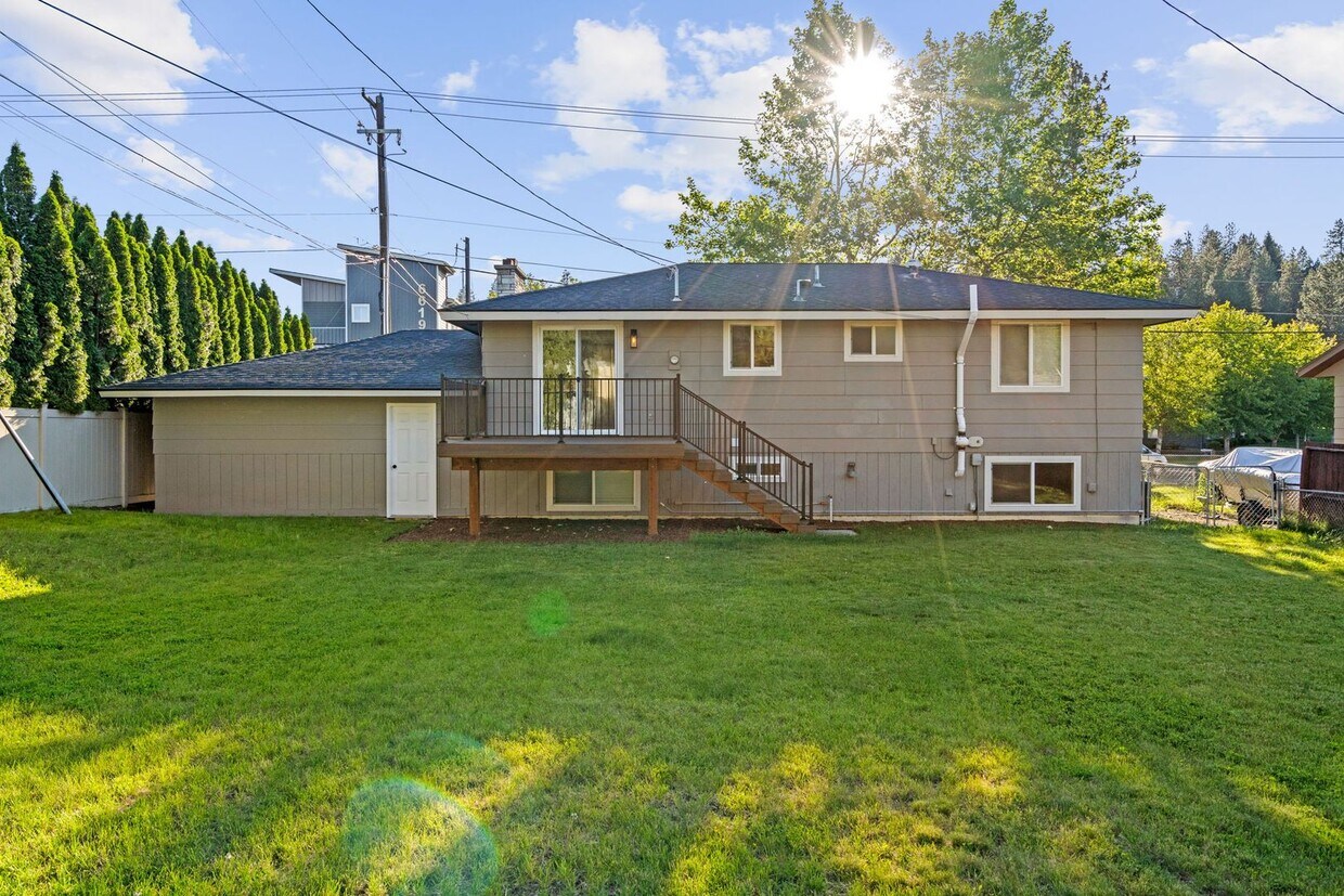 Primary Photo - Gorgeous Four Bed-Two Bath Home