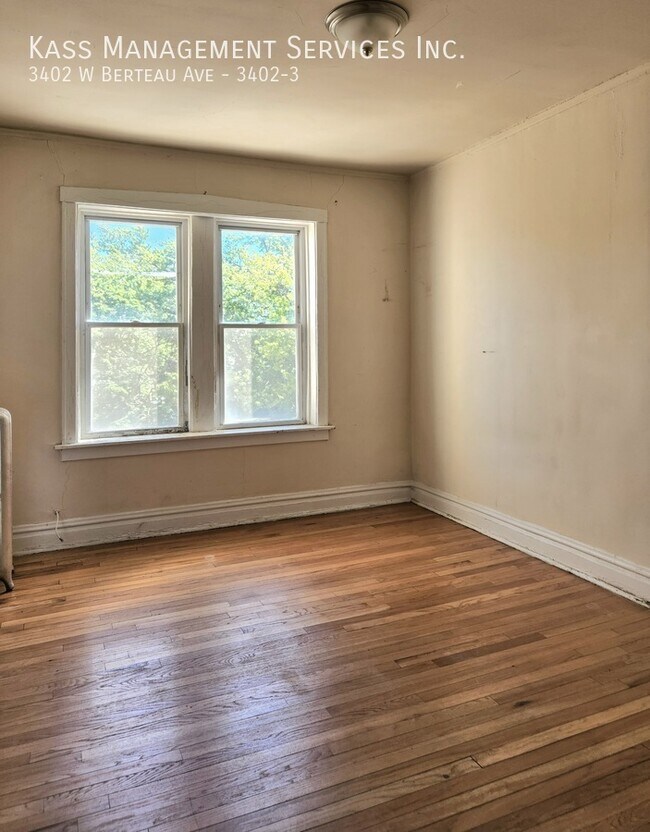 Foto del edificio - 3408 W Berteau Ave