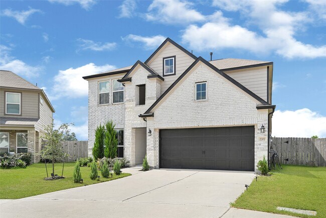 Foto del edificio - 2202 Brambling Ln