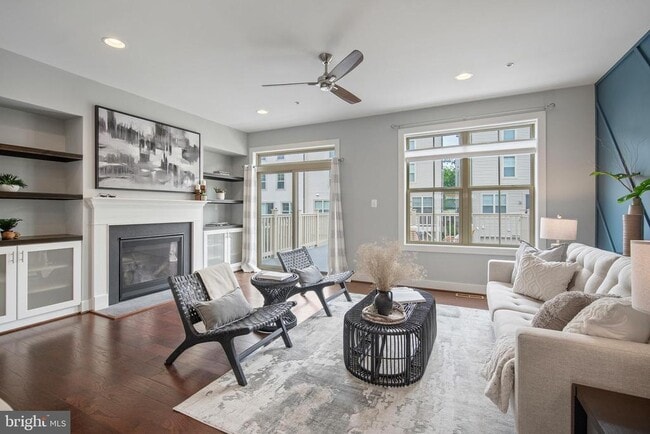 Building Photo - 22601 Merganser St