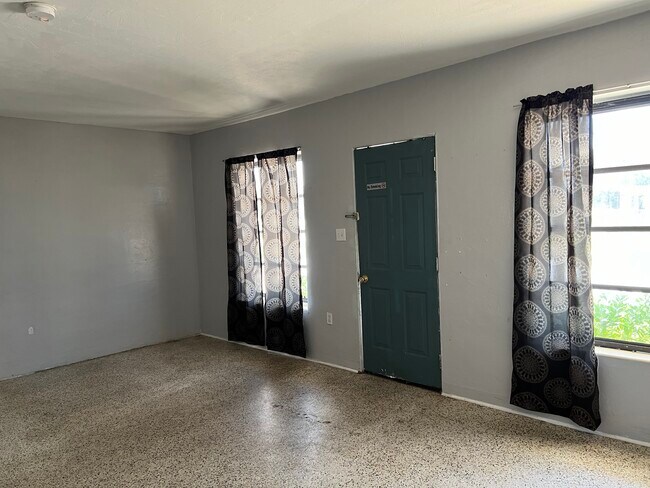 Foto del edificio - JJ'S Motel