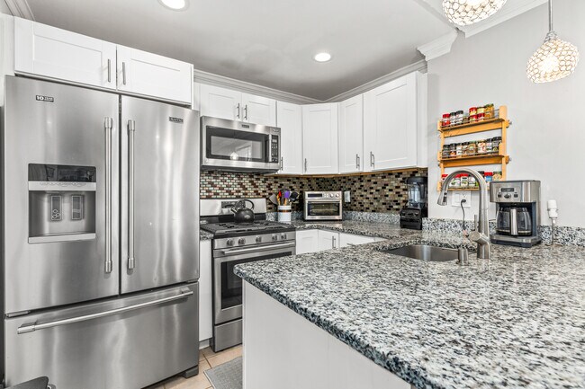 Foto del edificio - 920 52nd St NE