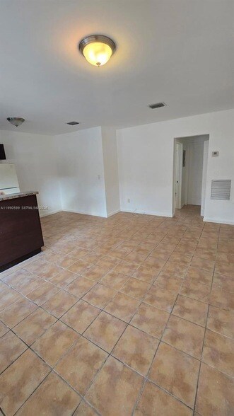 Foto del edificio - 16131 NE 19th Pl